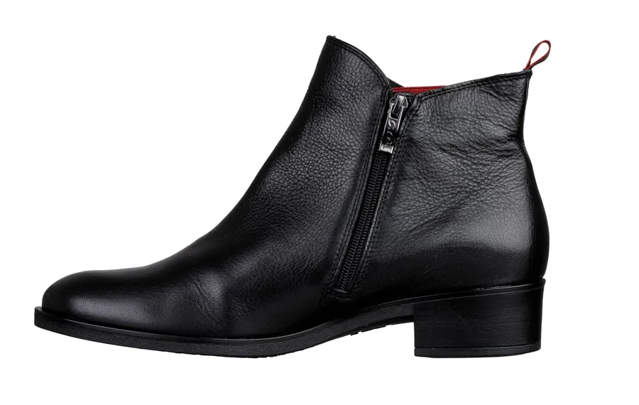 Ara Elm  Black