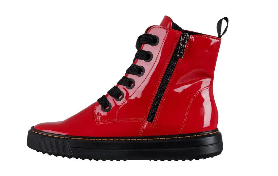Ara Robin Red