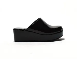 Camryn Sandals In Black Patent Leather