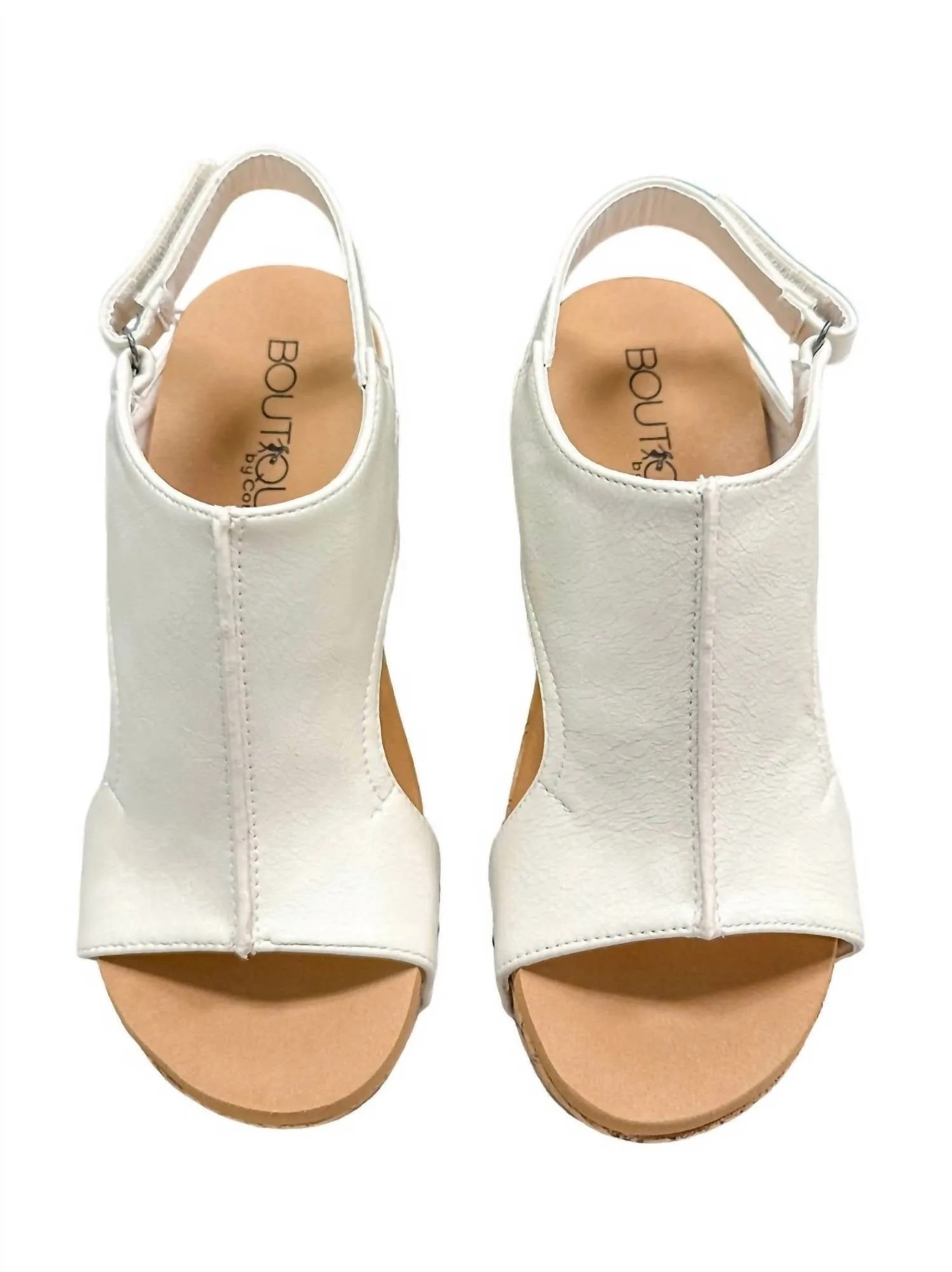 Carley Wedge Sandals In Cream