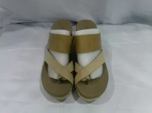 Corkys Bashful Wedge