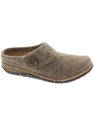 Ezra 2 Womens Slip On Comfy Clogs