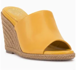 Fayla Wedge In Golden Sun