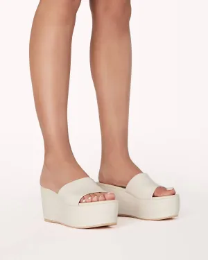 Fran Sandals In Bone Croc