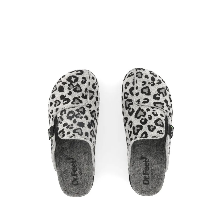 HARRIET - SNOW LEOPARD