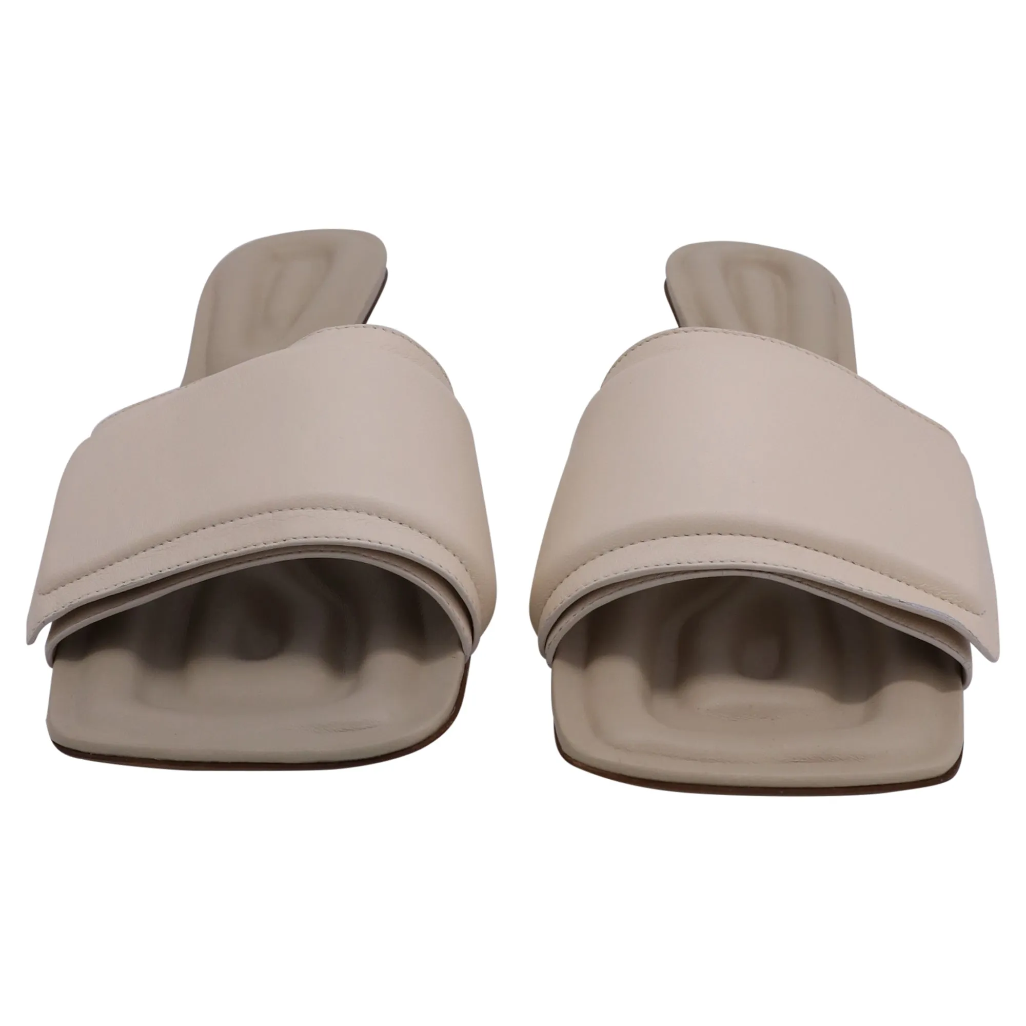 Jacquemus Piscine Padded Mules in Beige Leather