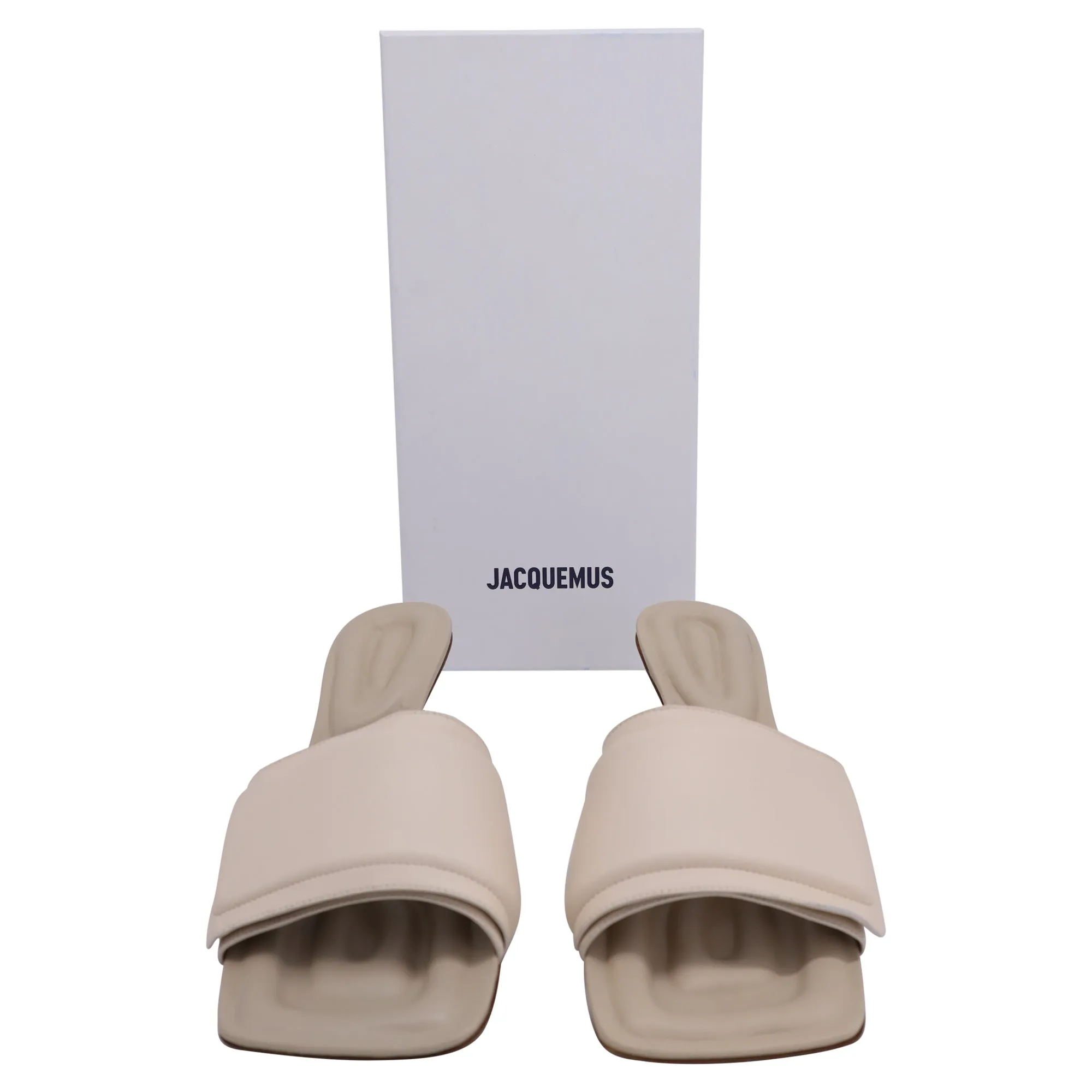 Jacquemus Piscine Padded Mules in Beige Leather