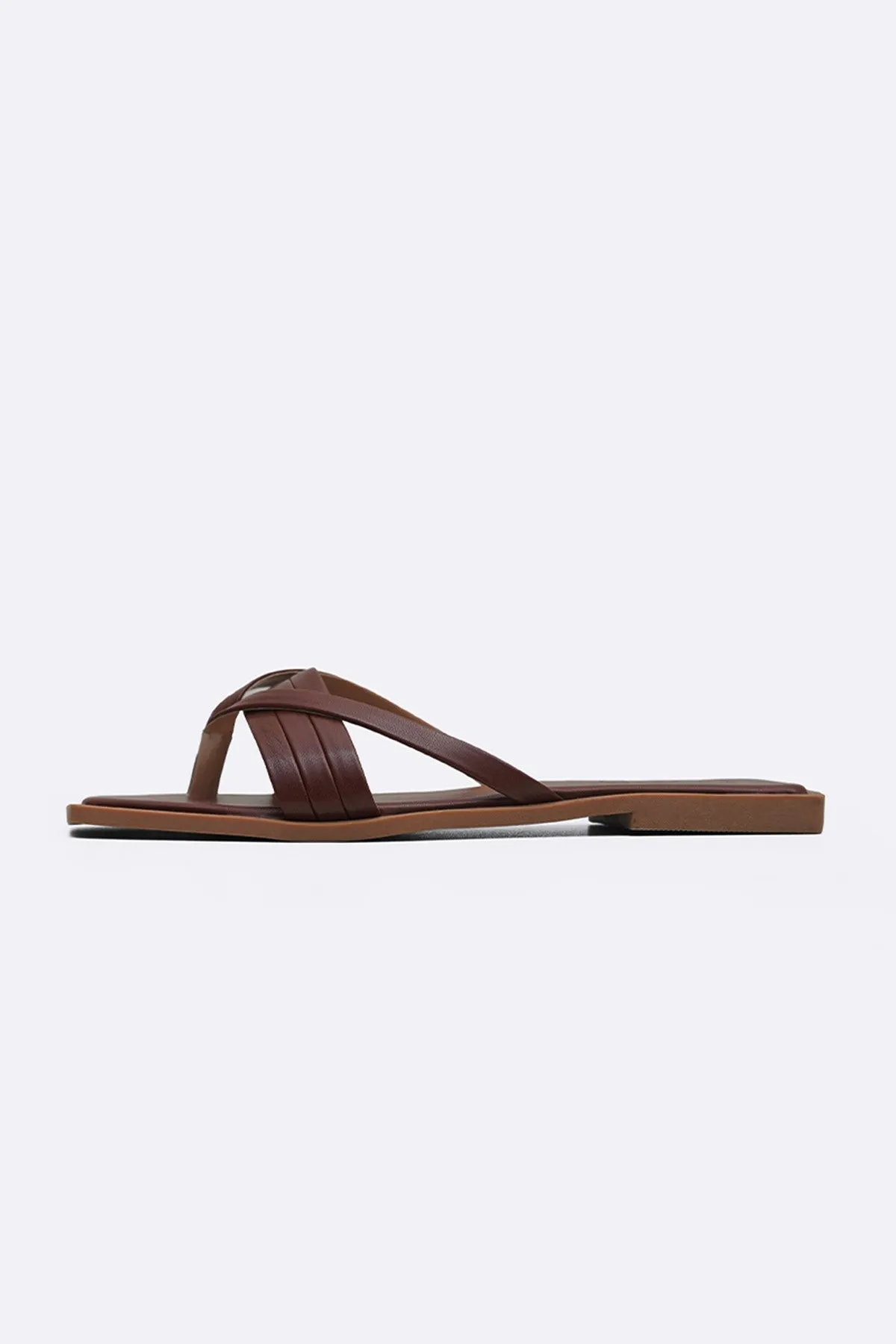 LUCCA STRAPPY SLIDES