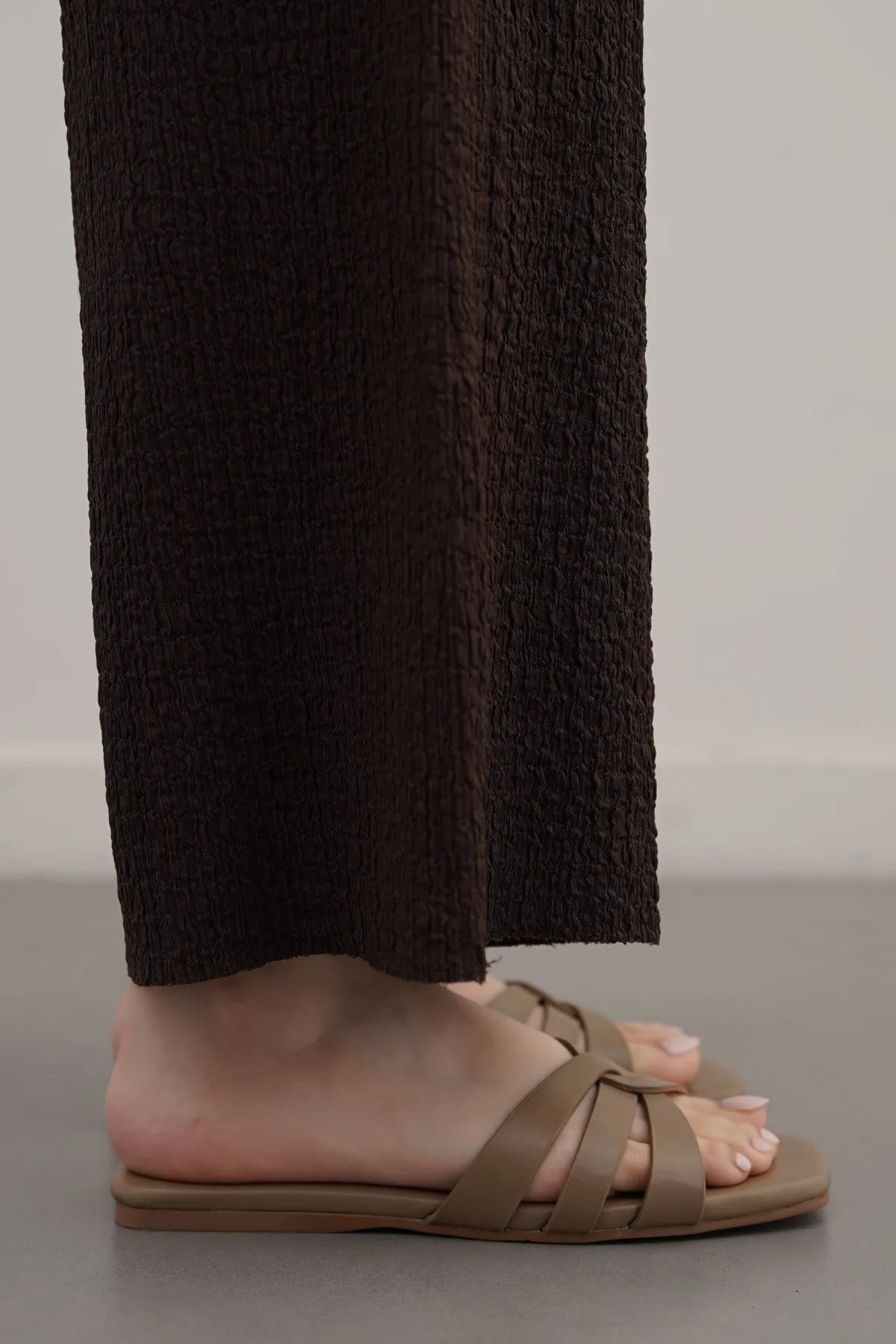 MINIMAL STRAPPY SLIDES