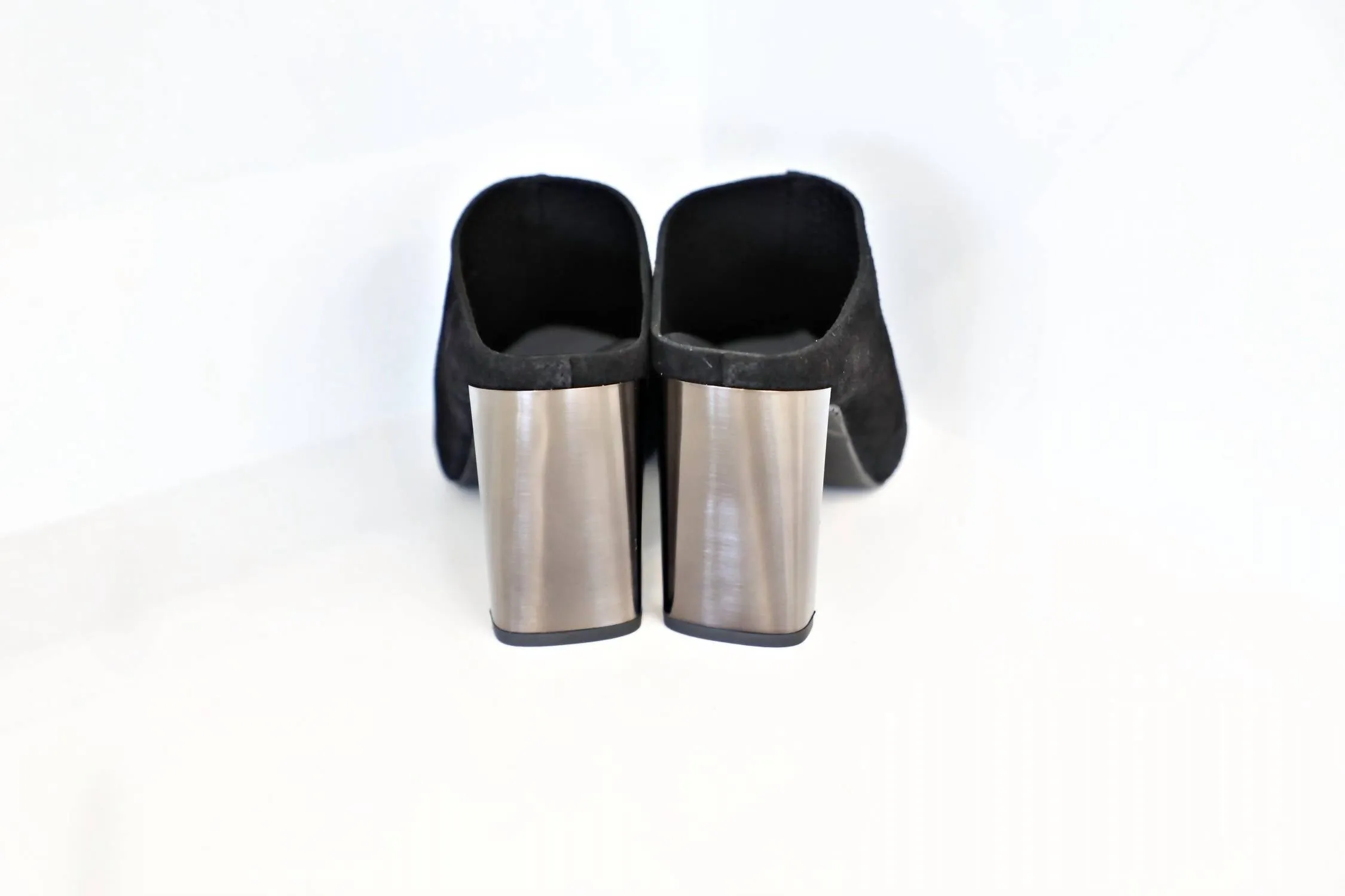 Nobby Open Toe Mule In Black