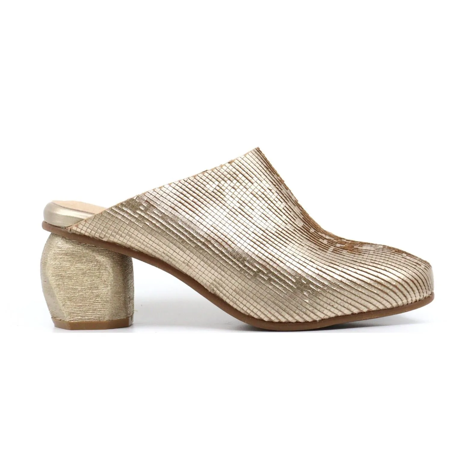 Peni Mule Block Heel Shoe In Gold