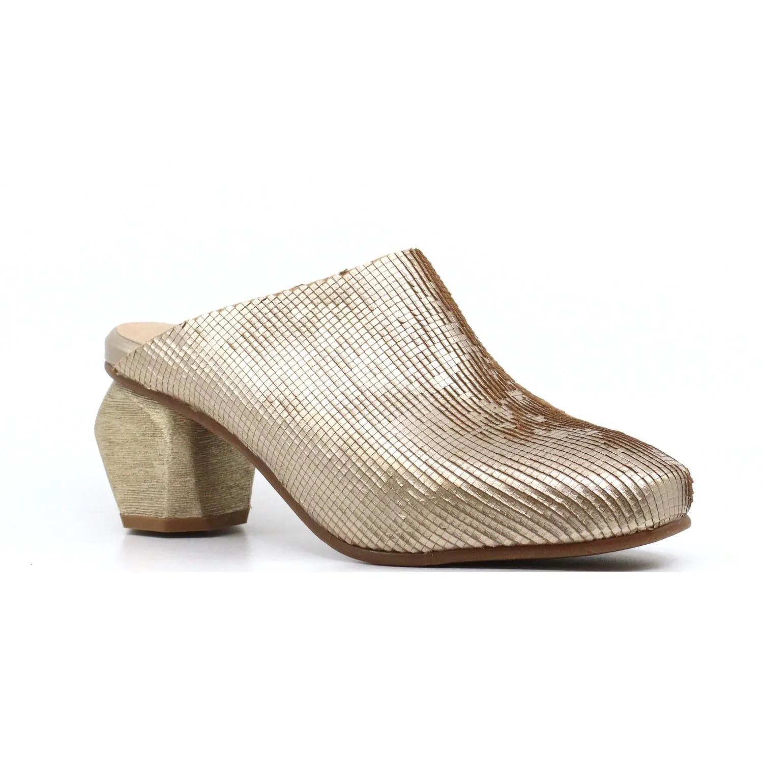 Peni Mule Block Heel Shoe In Gold