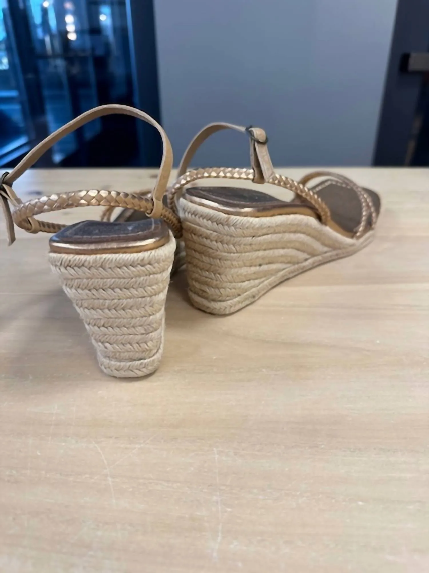 Women Idun Sandal In Tan Soft Kid   Foil
