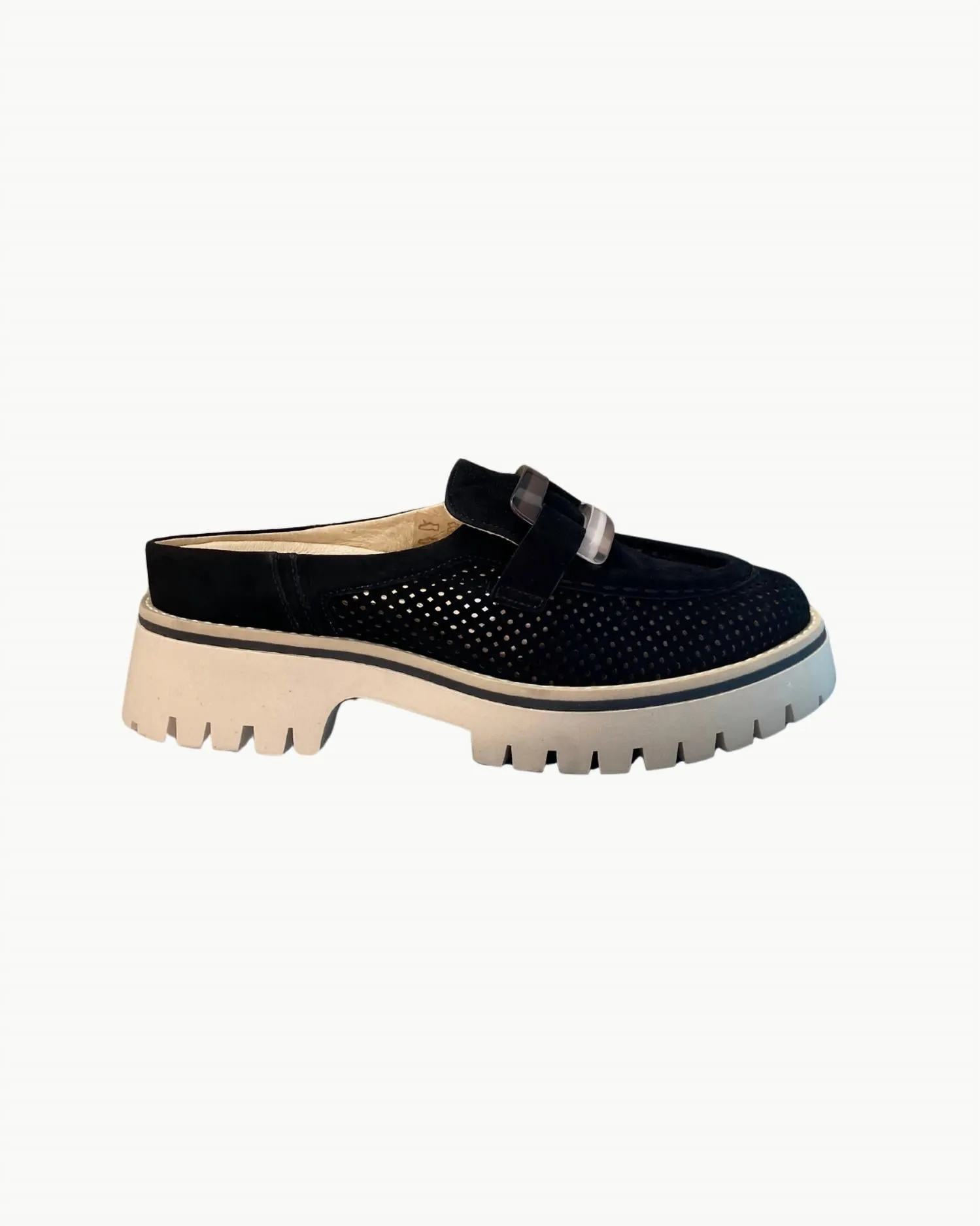 Women Vanora Loafer In Black