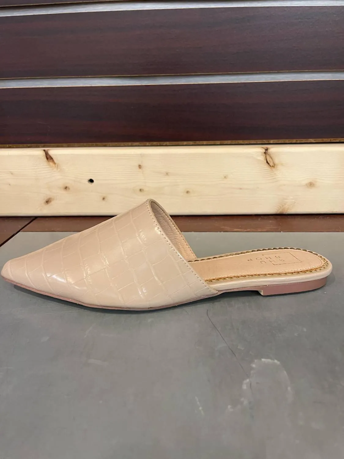Women's Agatha Closed Toe Sandals In Taupe