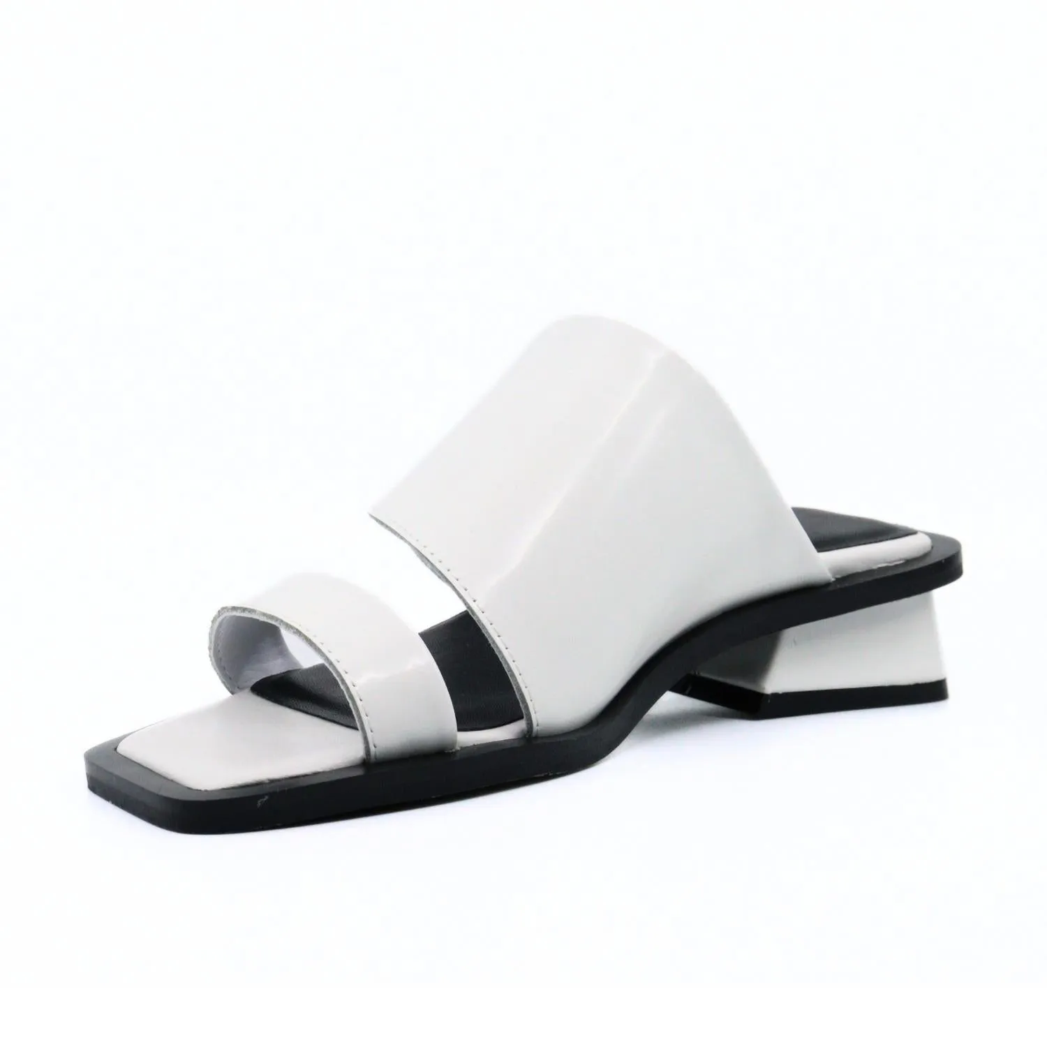 Women's Angle Mule In White