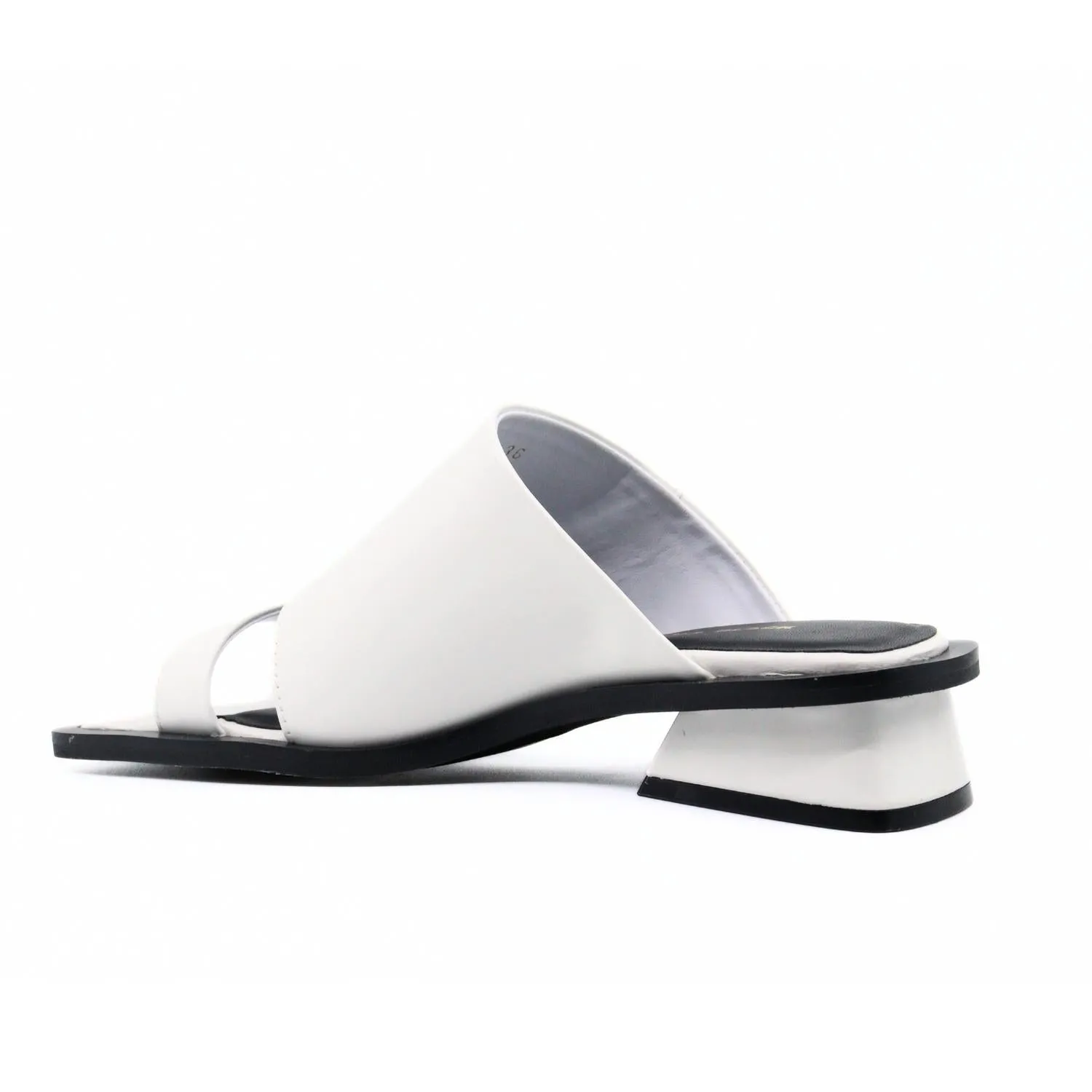 Women's Angle Mule In White