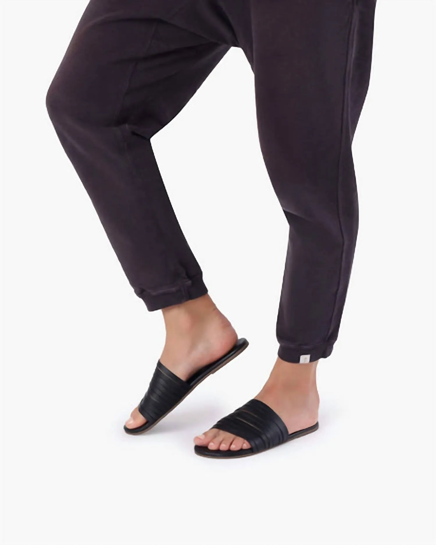 Women's Avery Slide In Sable