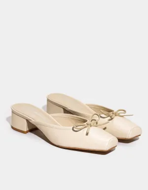 Women's Basilio Ballet Heel In Ivory