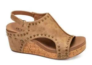 Women's Carley Wedge Sandal In Taupe Oil Stud