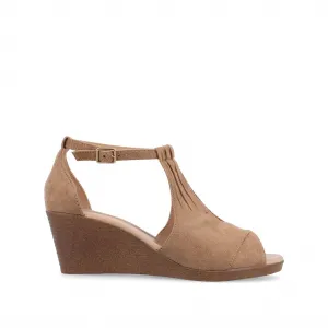 Women's Comfort Kedzie Wedge Sandals - Medium In Taupe