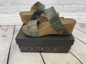 Women's Dina Camo Wedge Sandals In Camouflage