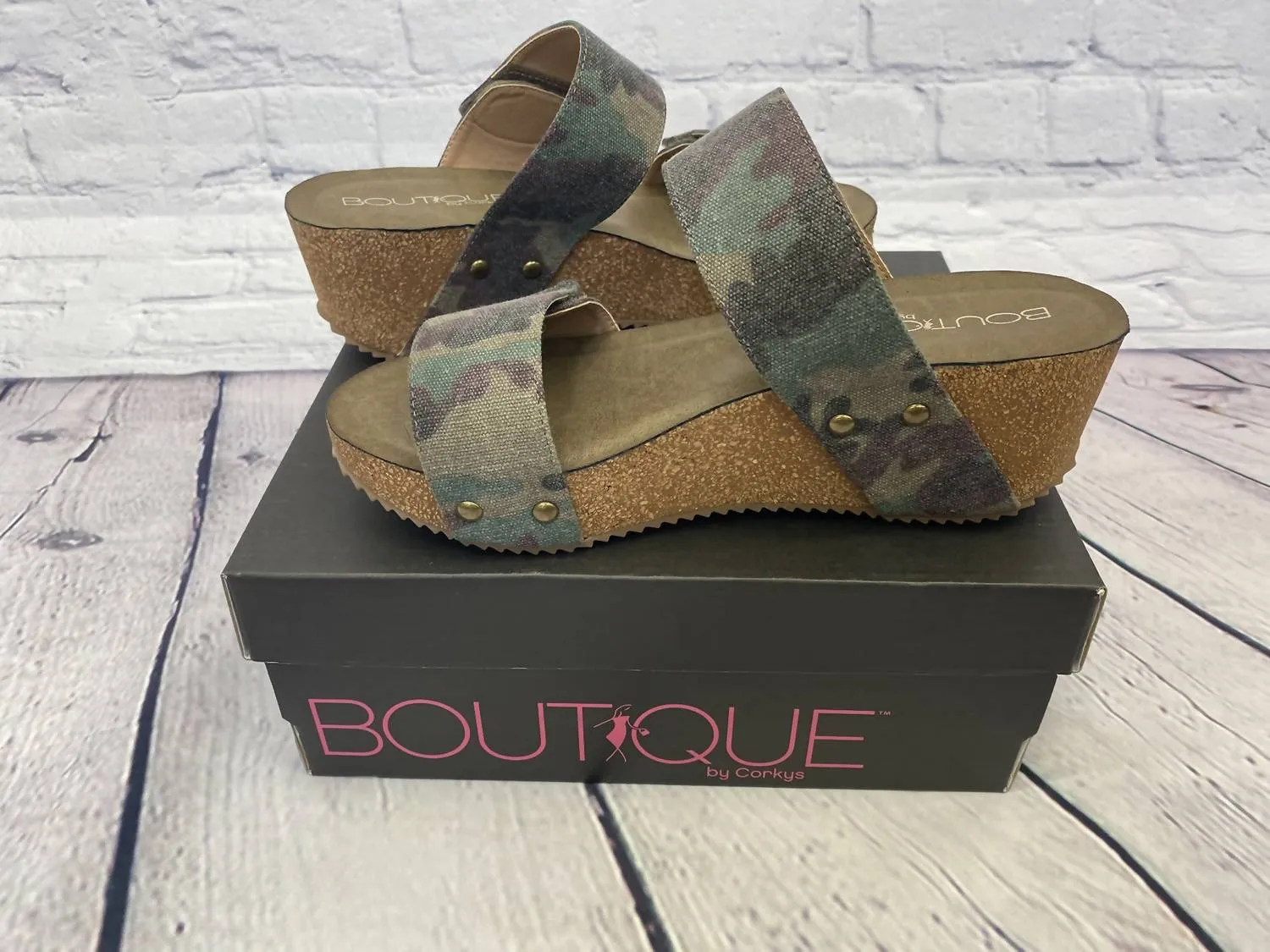 Women's Dina Camo Wedge Sandals In Camouflage