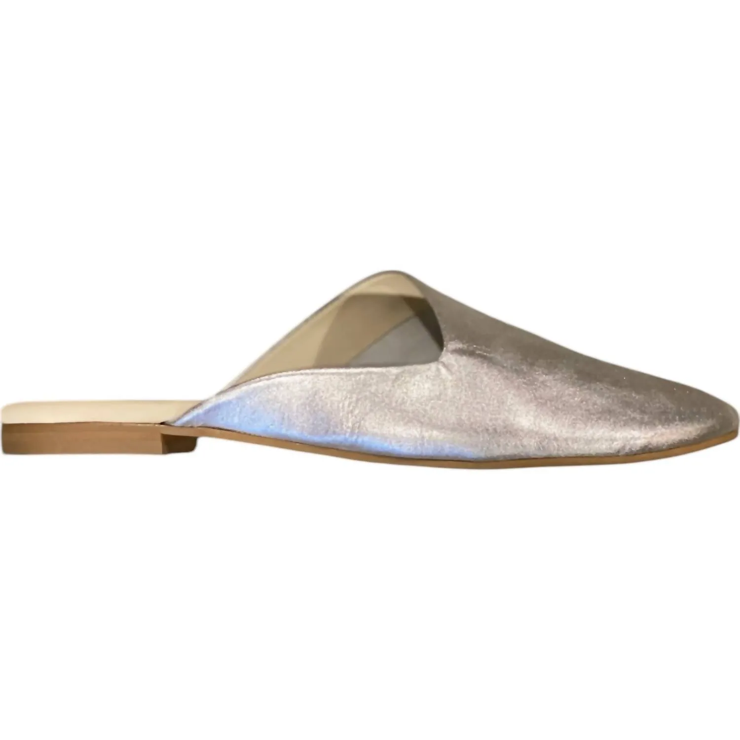 Women's Dove Mule In Silver
