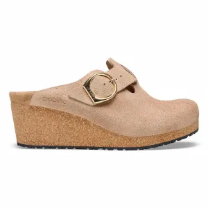 Women's Fanny Ring Buckle Clogs In Warm Sand