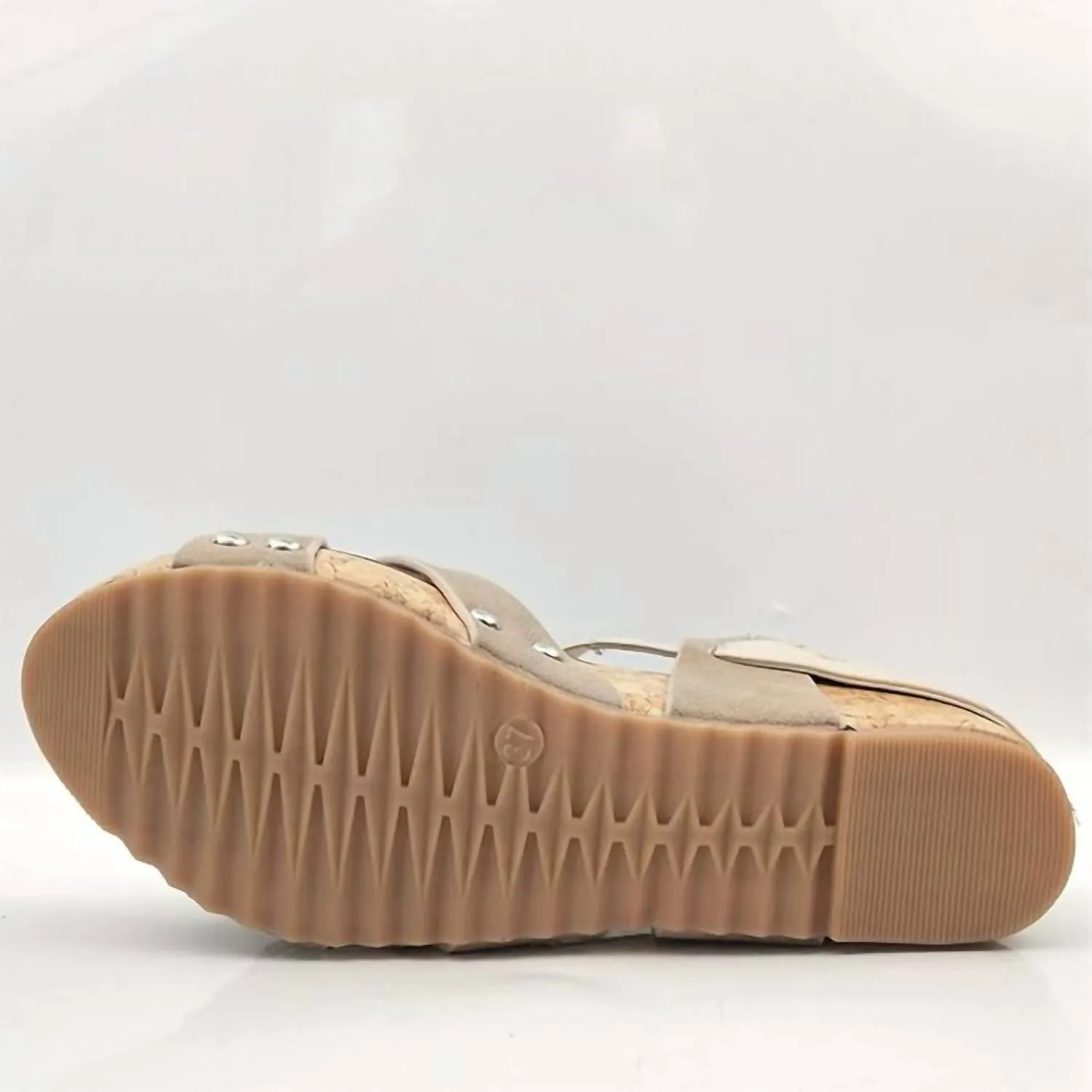 Women's Fig Wedge Sandal In Taupe