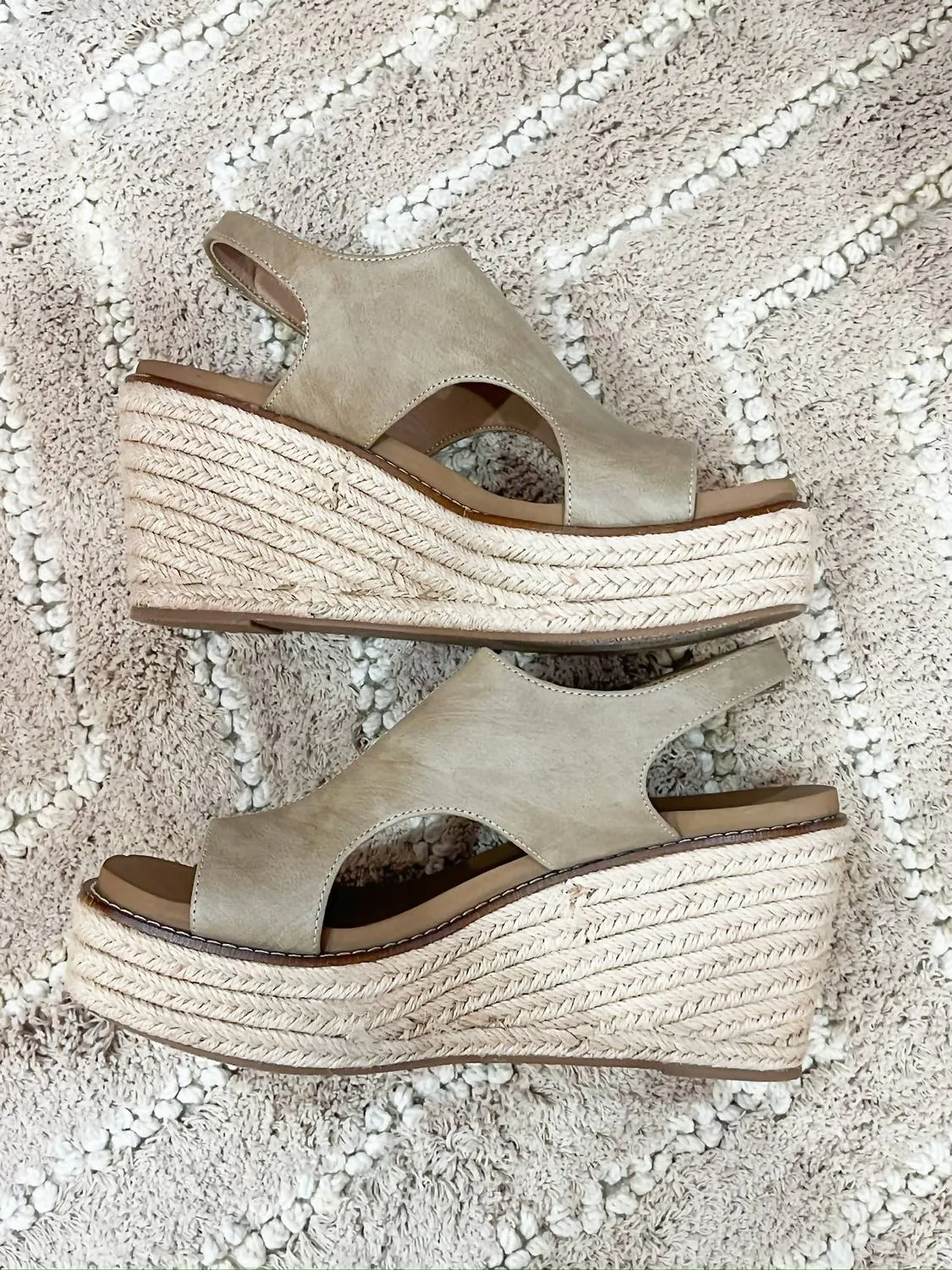Women's Freddie Wedge Sandal In Gold Washed