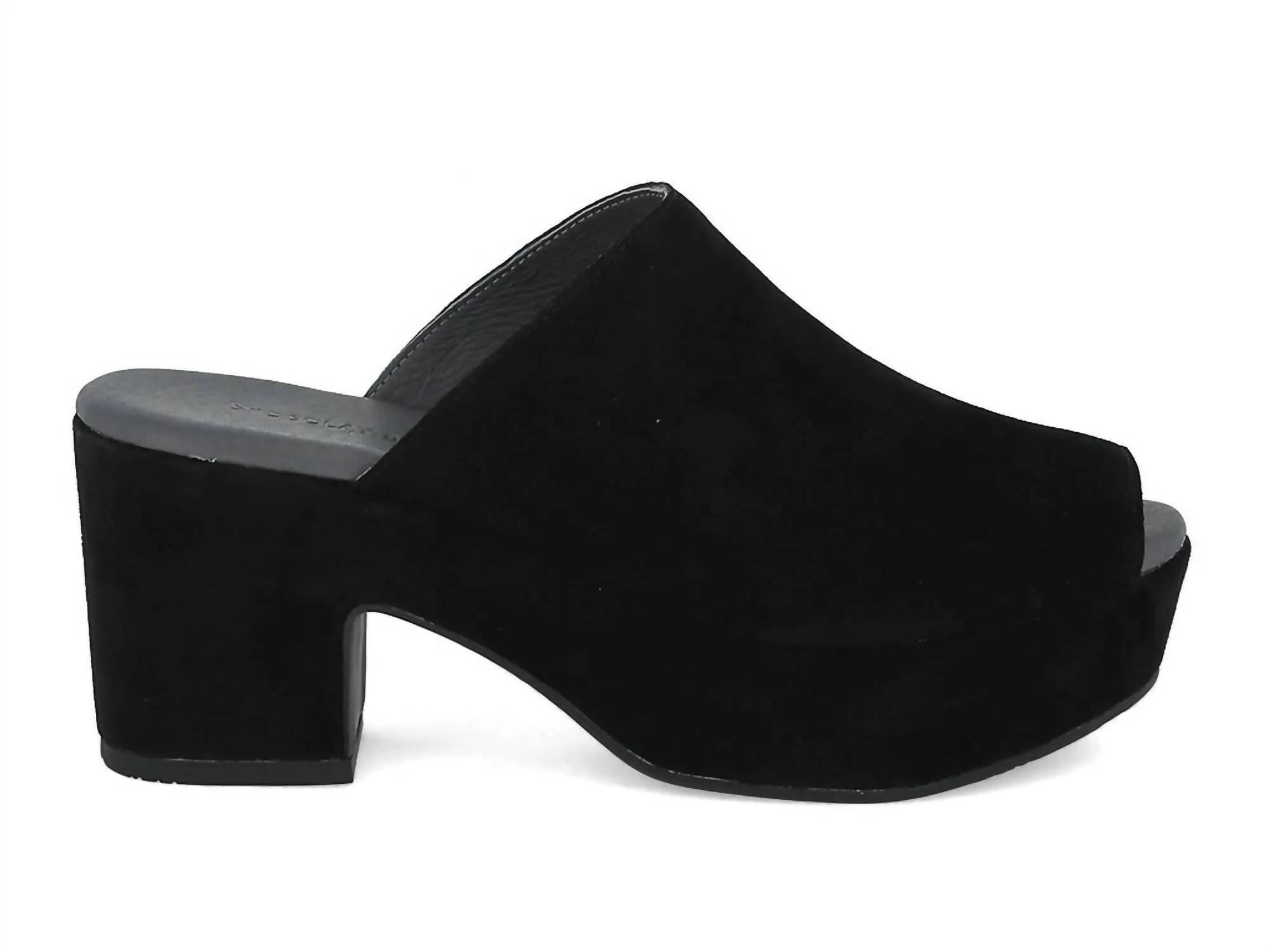 Women's Garnnet Suede Wedge In Black