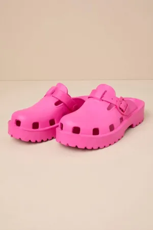 Women's Karlie Buckle Clogs In Watermelon