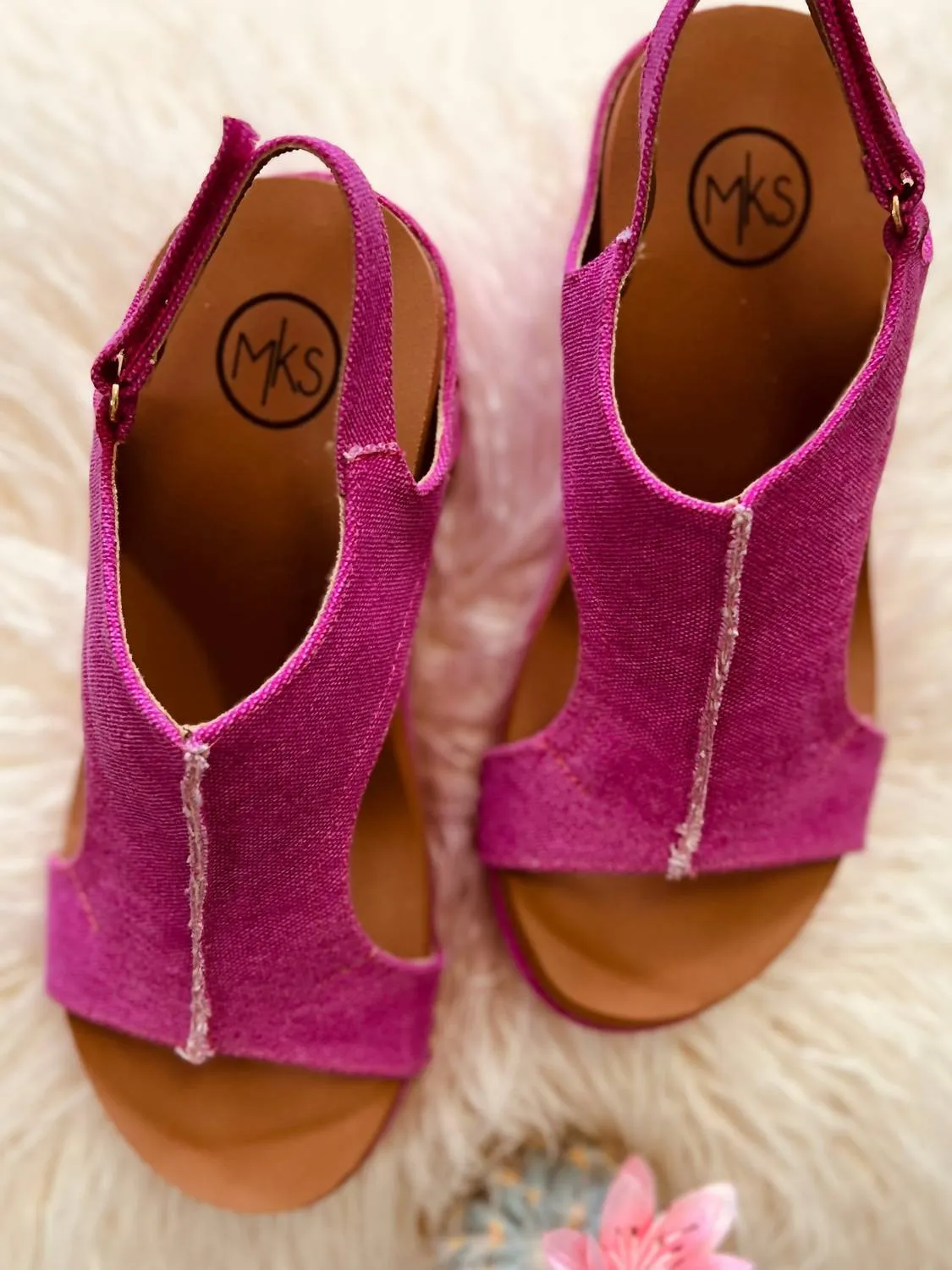 Women's Melissa Wedges In Fuchsia