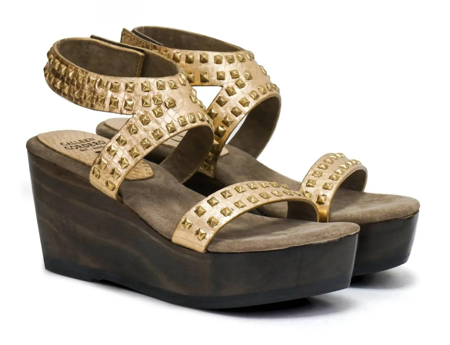 Women's Mesa Wedge In Gold Python With Brass Art