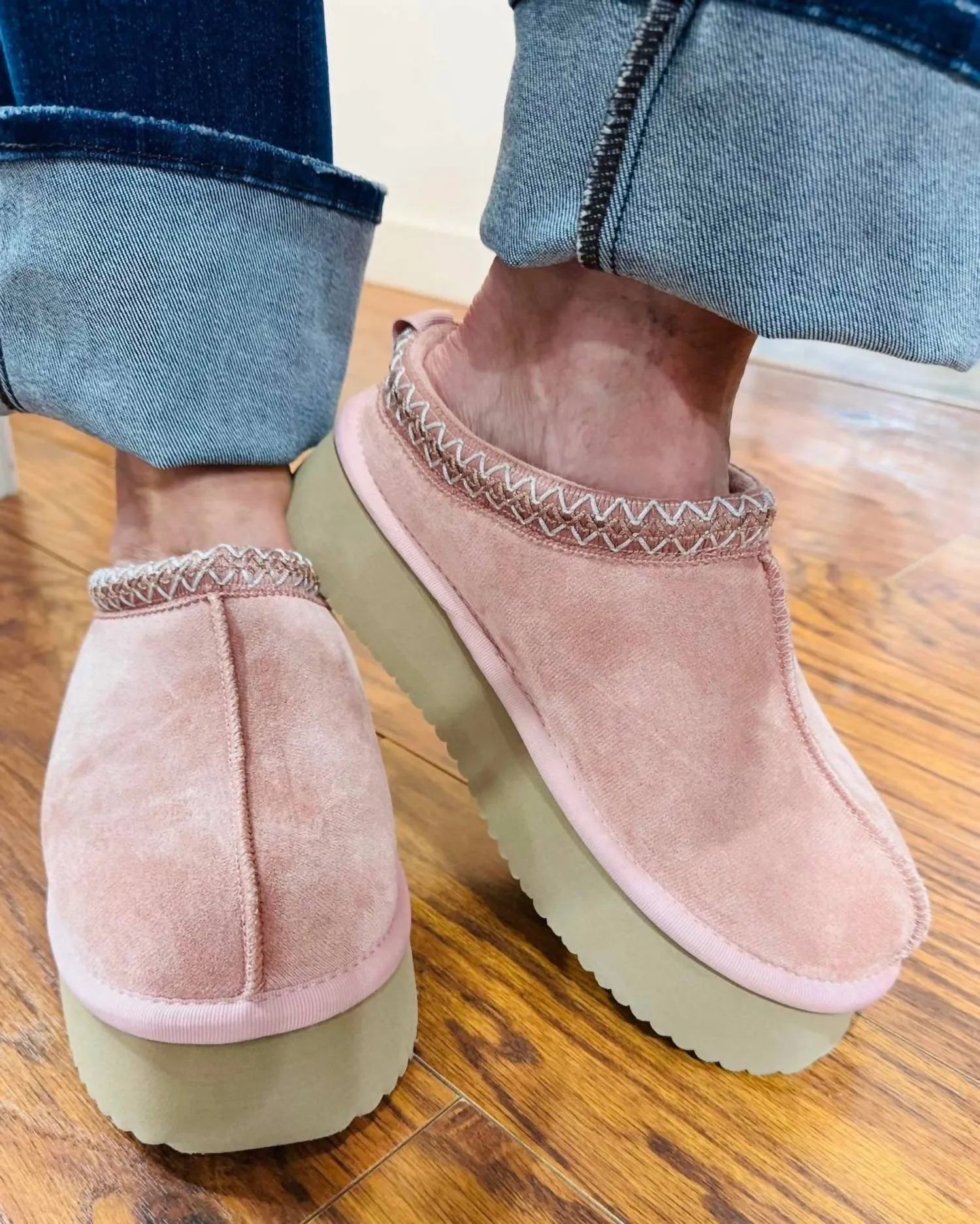 Women's Pillow Talk Platform Slippers In Blush