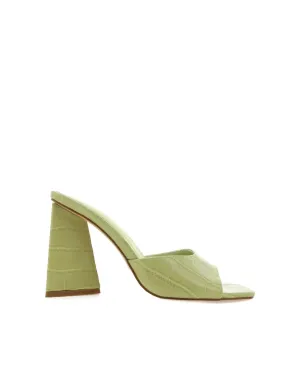 Women's Quinn Mule In Apple Croc