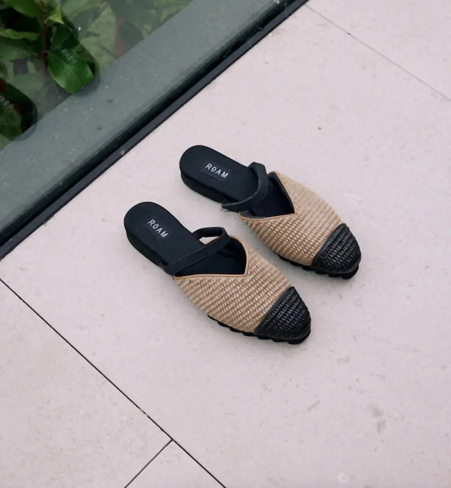 Women's Raffy Cap Shoe In Natural/black