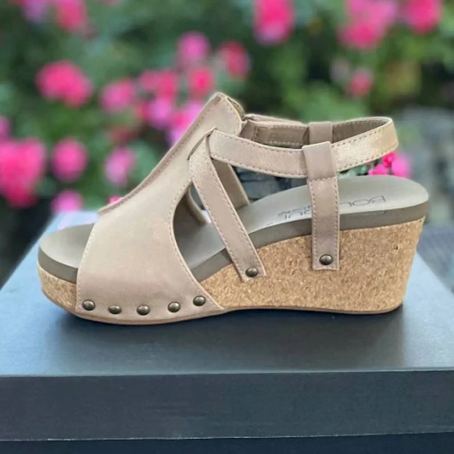 Women's Seltzer Wedge Sandal In Tan