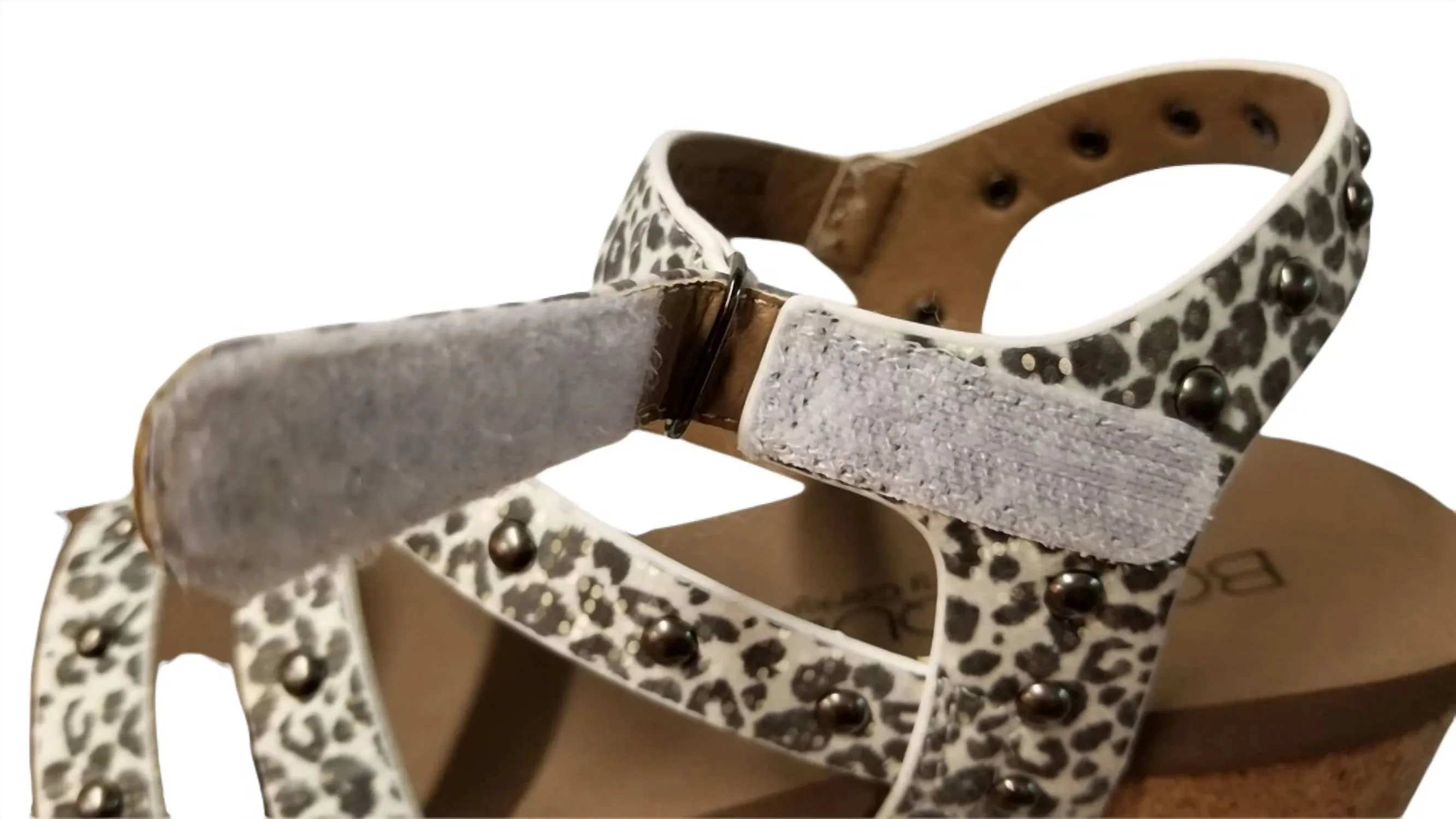 Women's Under The Sun Sandal In White Leopard
