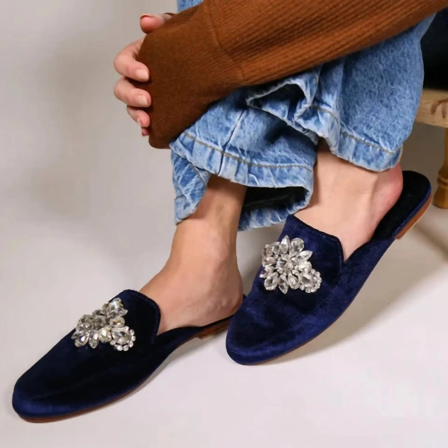Women's Velvet Mule In Navy