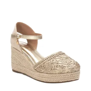 Women's Wedge Sandals In Gold