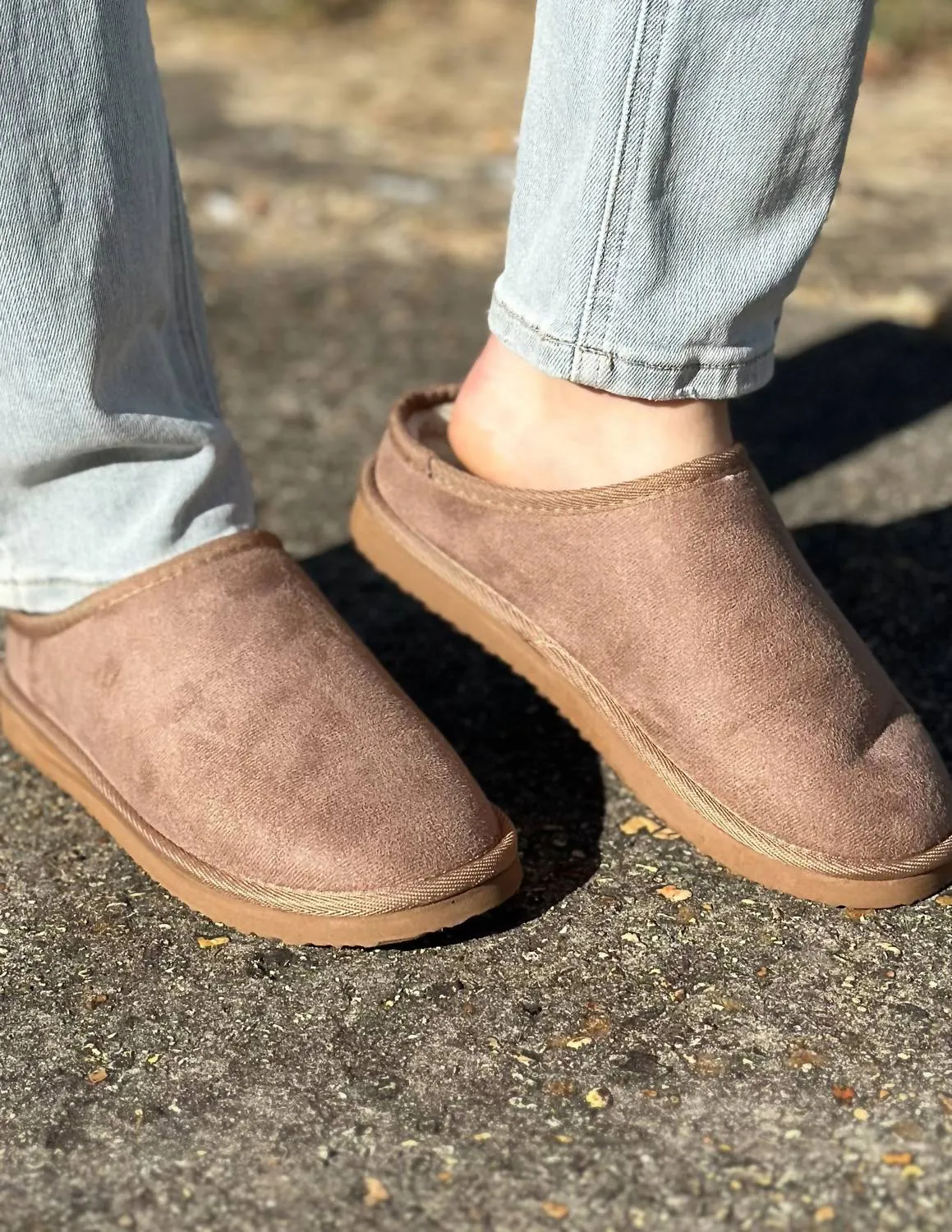 Women's Winter Dreamin' Mule In Taupe