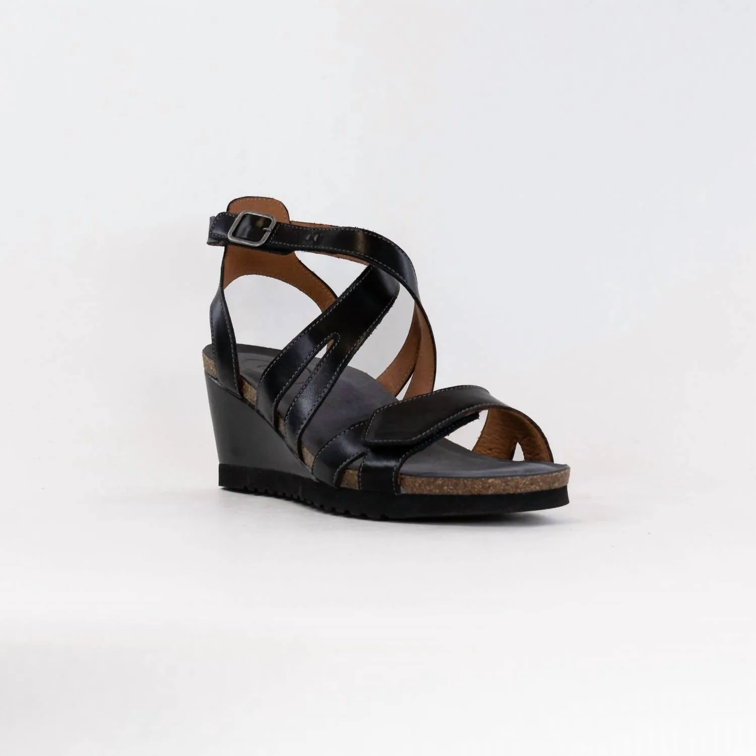 Women's Xcellent Wedge Sandals In Black