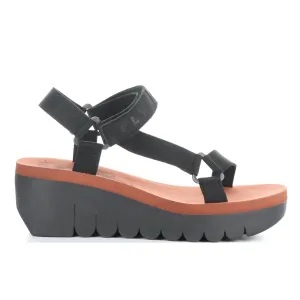 Women's Yefa Sandals In Black/brick